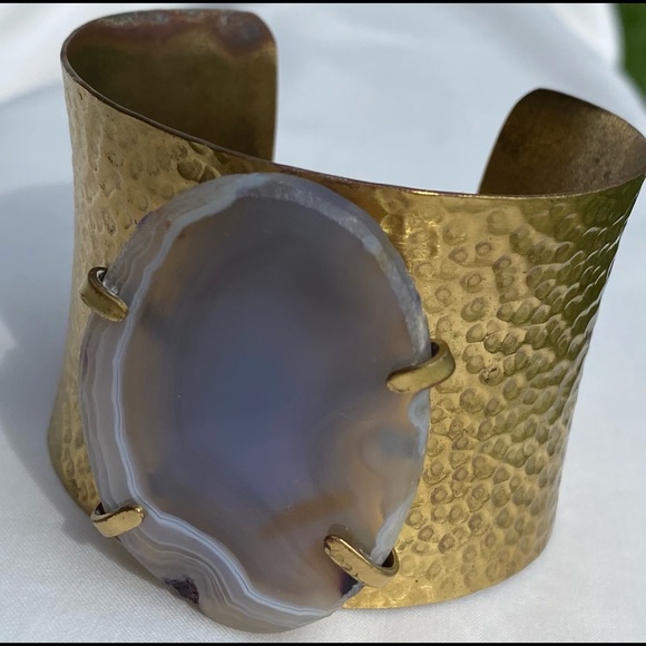 Large Natural Stone Cuff Bracelete Golden - Picture 3 of 9